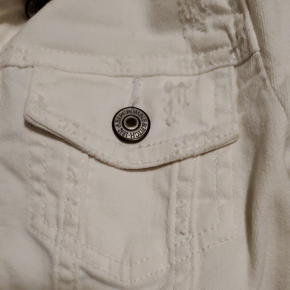 Abercrombie & Fitch White Jean Jacket - Picture 4 of 13